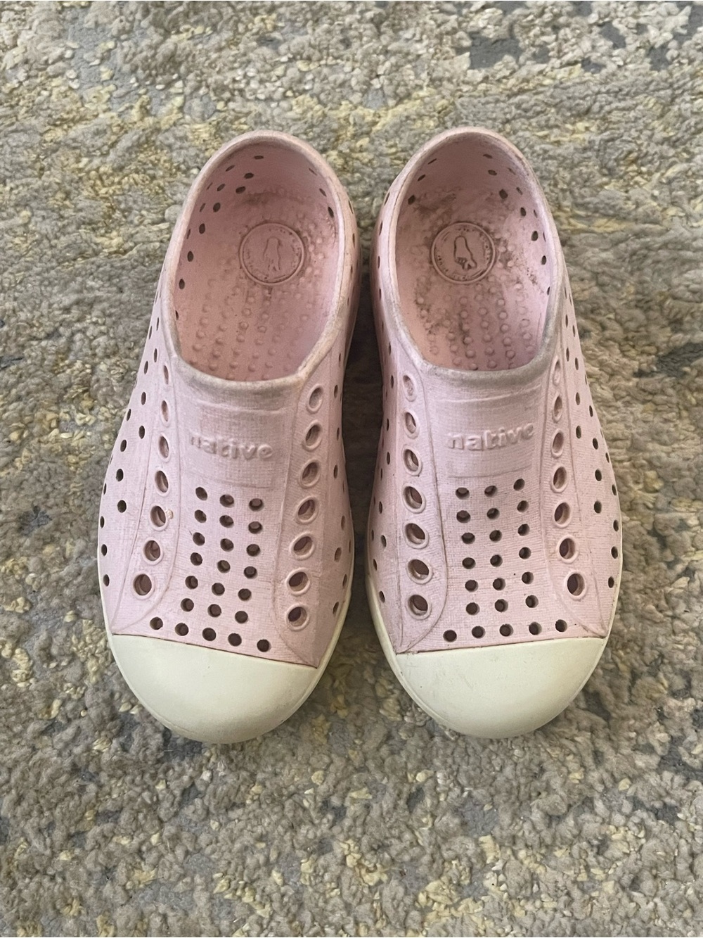 Native Jefferson Sugarlite shoes size 10
